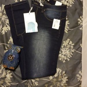 NWT YMI Wanna Betta Butt? Jeans
